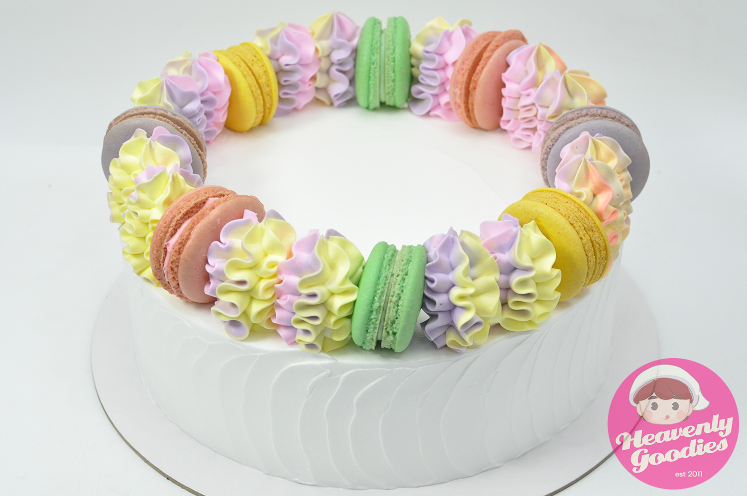 Party Macarons Cake